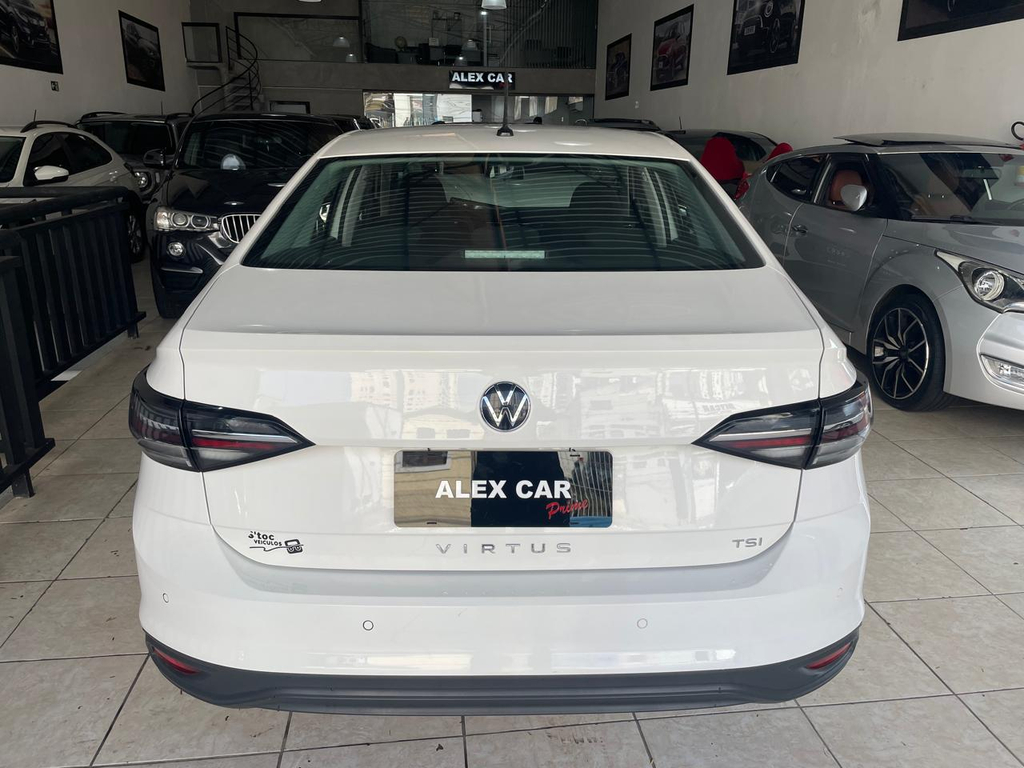 Volkswagen Virtus Branco
