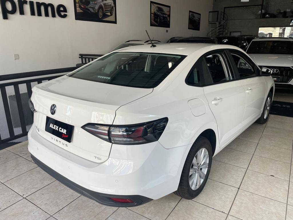 Volkswagen Virtus Branco