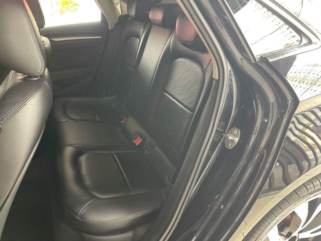 Audi A3 Sedan Preto