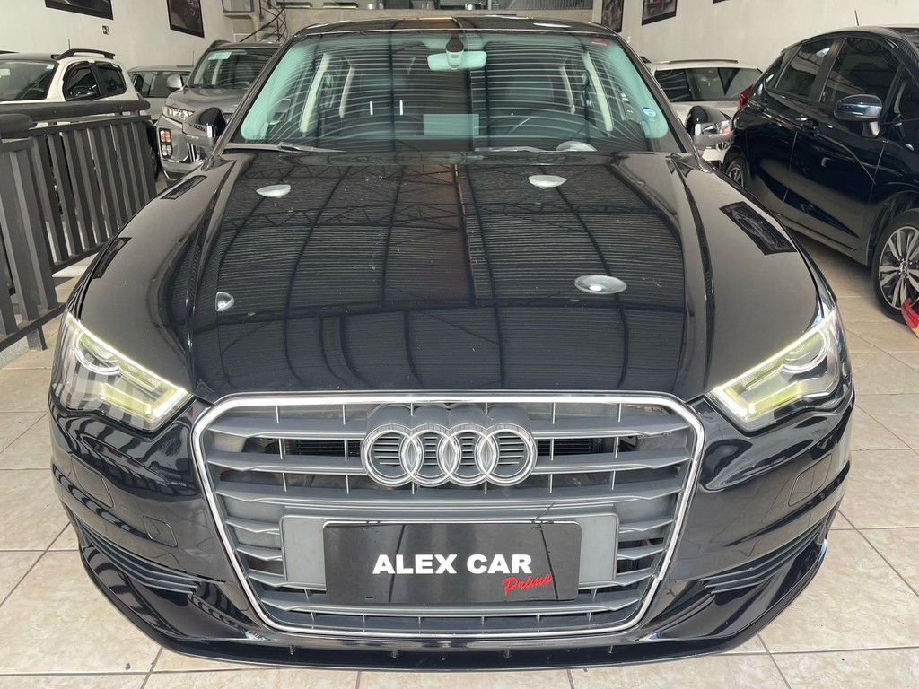 Audi A3 Sedan Preto
