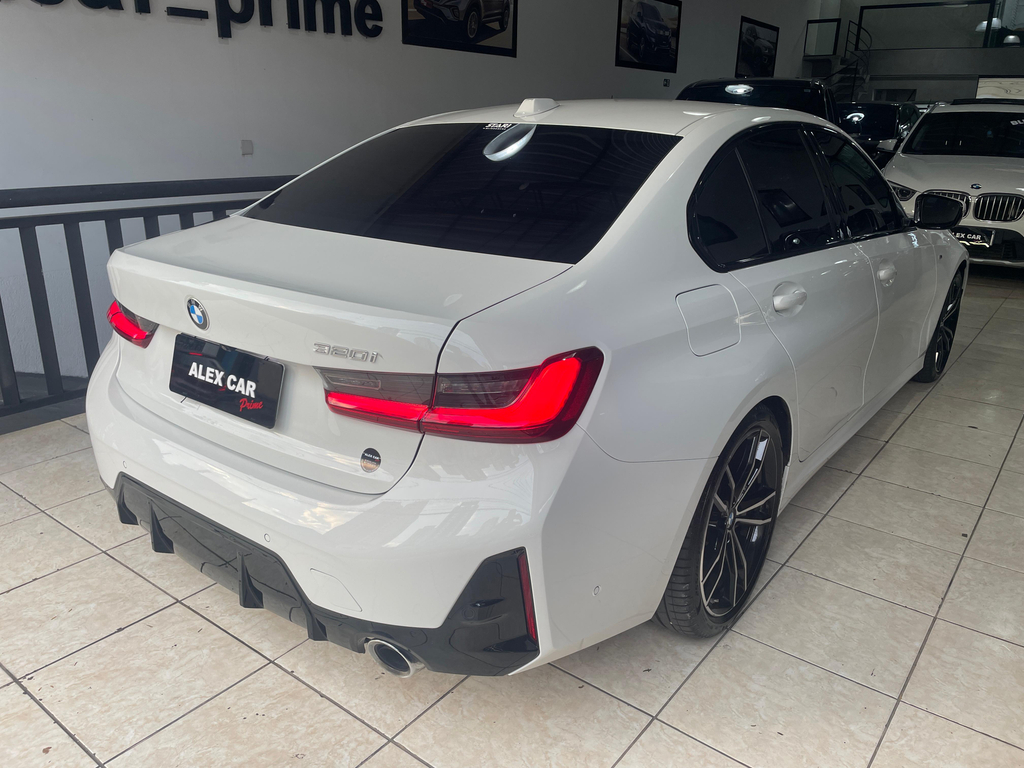 BMW 320i Branco