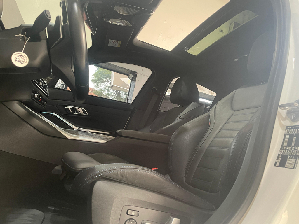 BMW 320i Branco