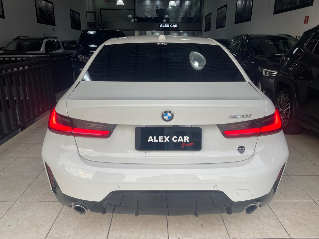 BMW 320i Branco