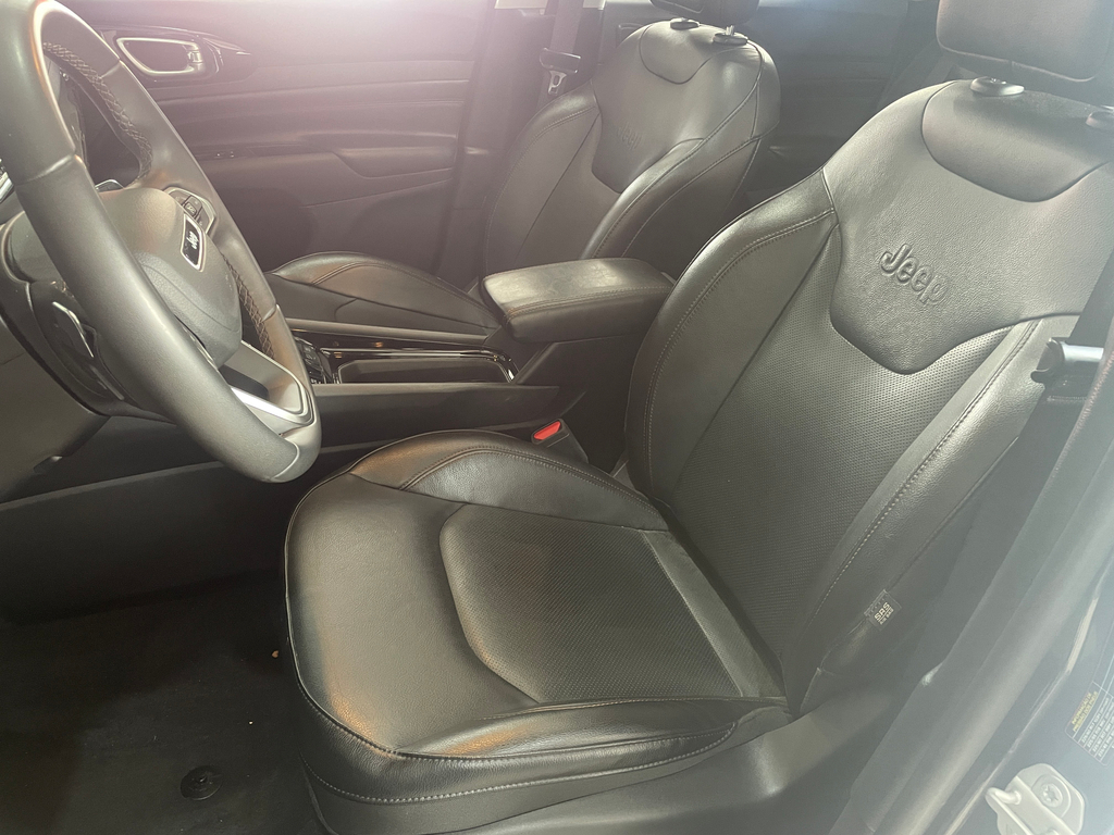 Jeep Compass Cinza