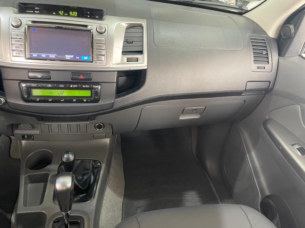 Toyota Hilux Cabine Dupla Preto