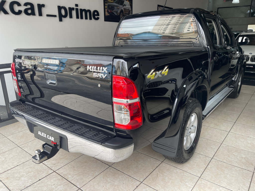 Toyota Hilux Cabine Dupla Preto