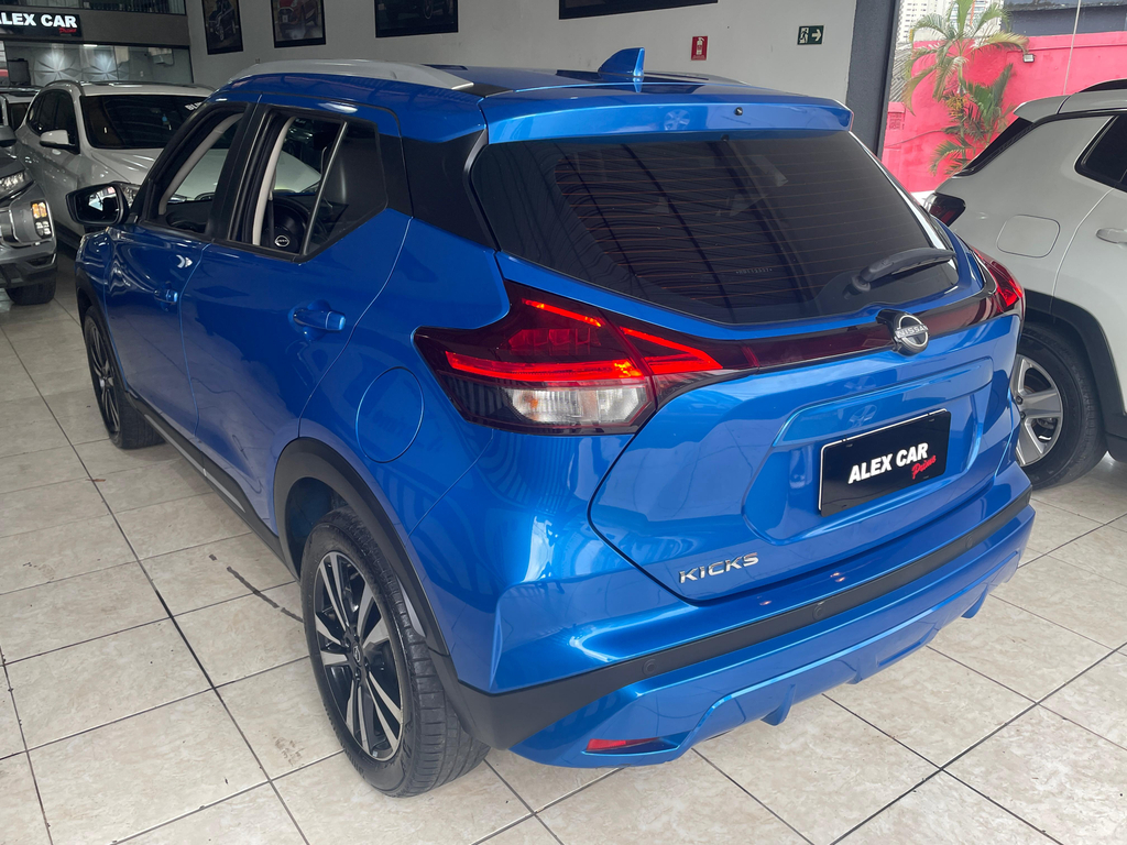 Nissan Kicks Azul