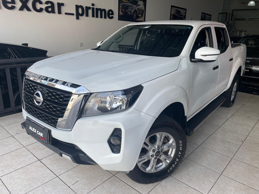 Nissan Frontier Branco