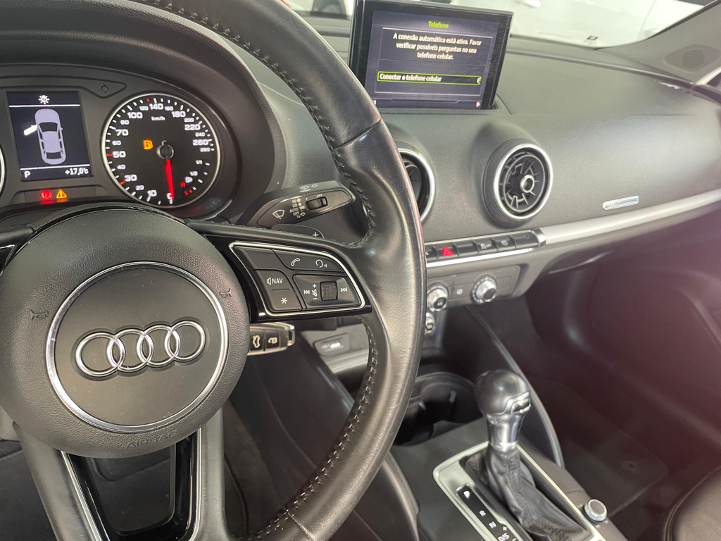 Audi A3 Sedan Cinza