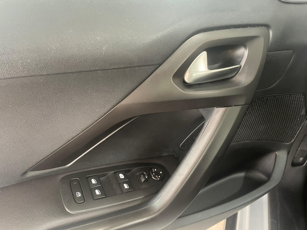 Peugeot 2008 Prata