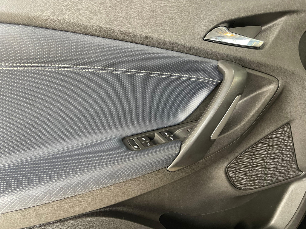 Chevrolet Tracker Preto