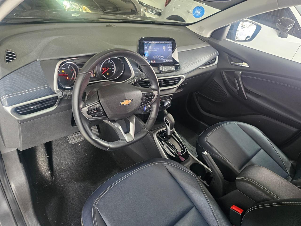 Chevrolet Tracker Cinza