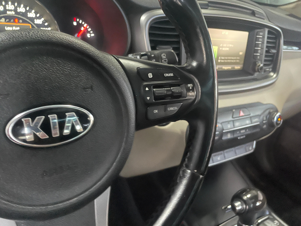 Kia Sorento Cinza