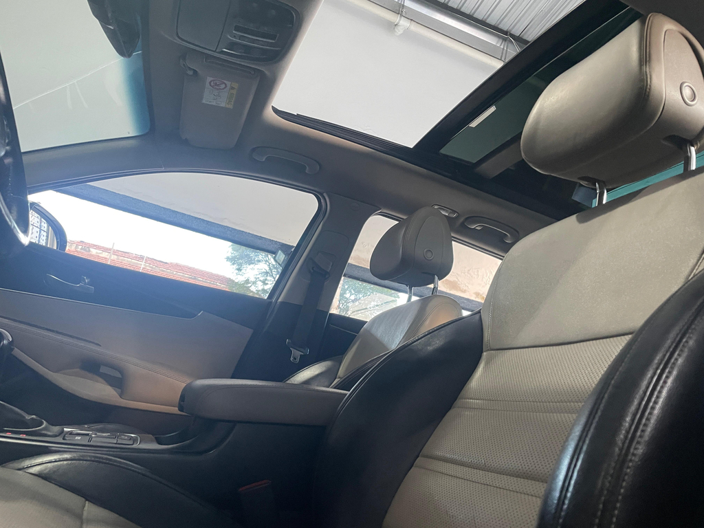 Kia Sorento Cinza