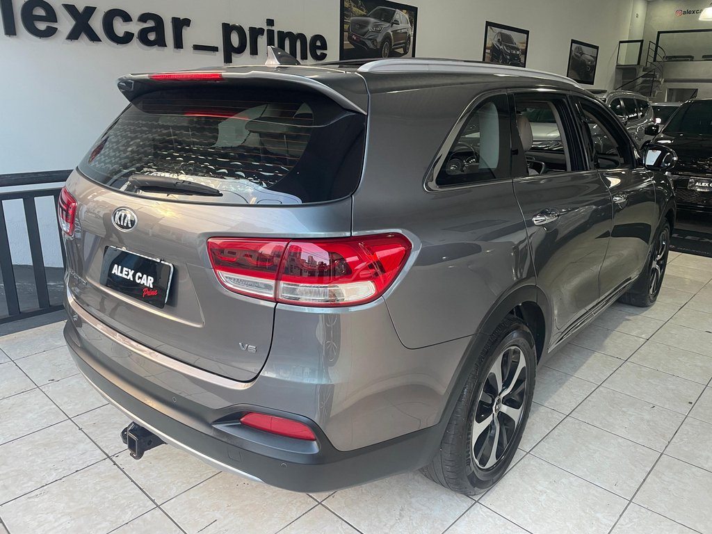 Kia Sorento Cinza