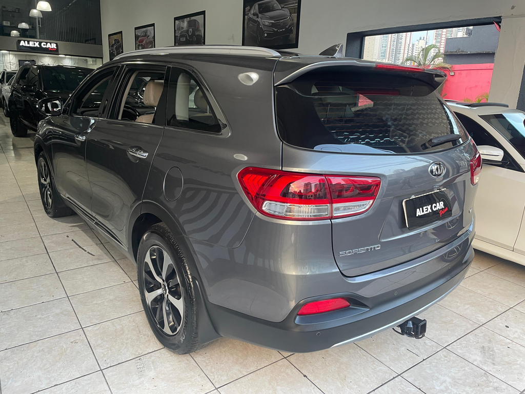 Kia Sorento Cinza