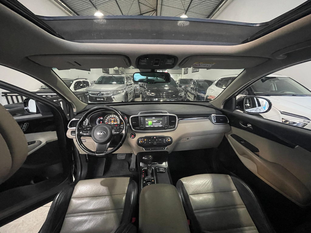 Kia Sorento Cinza