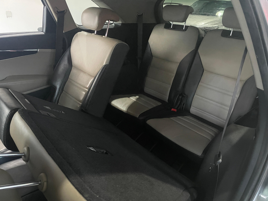 Kia Sorento Cinza