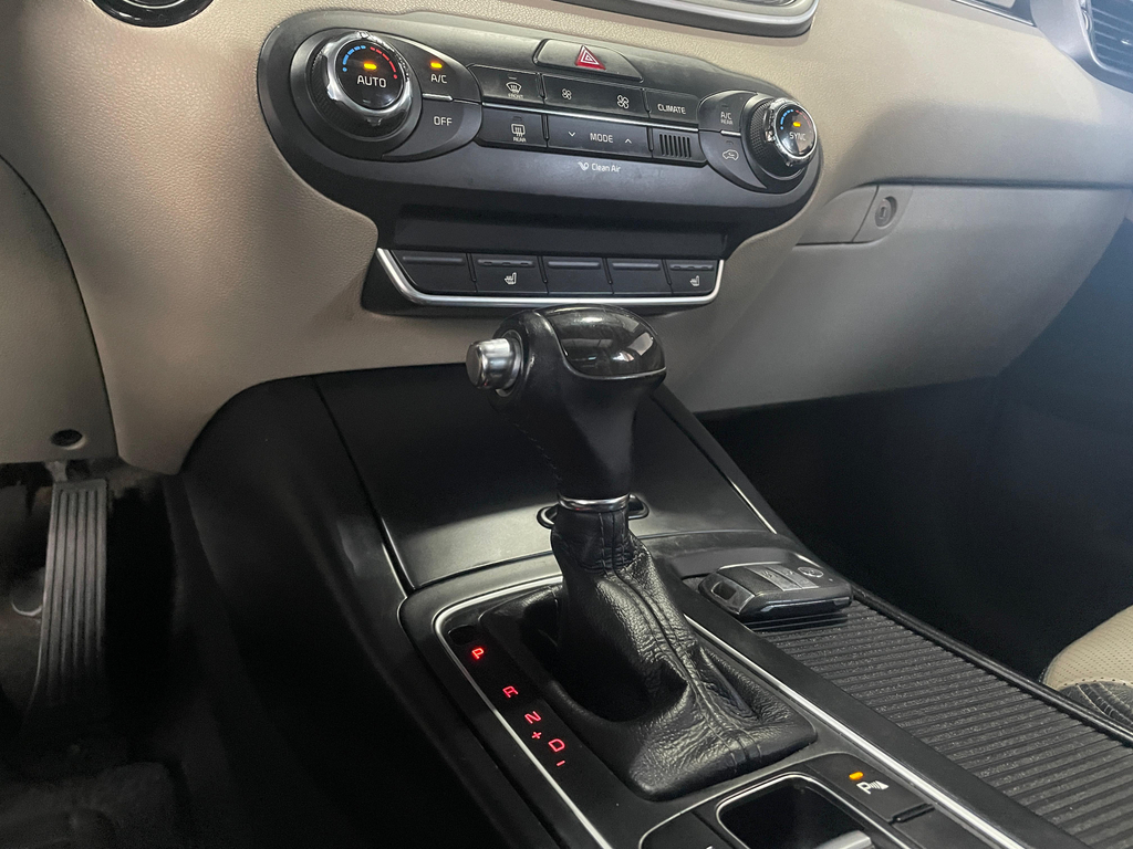 Kia Sorento Cinza