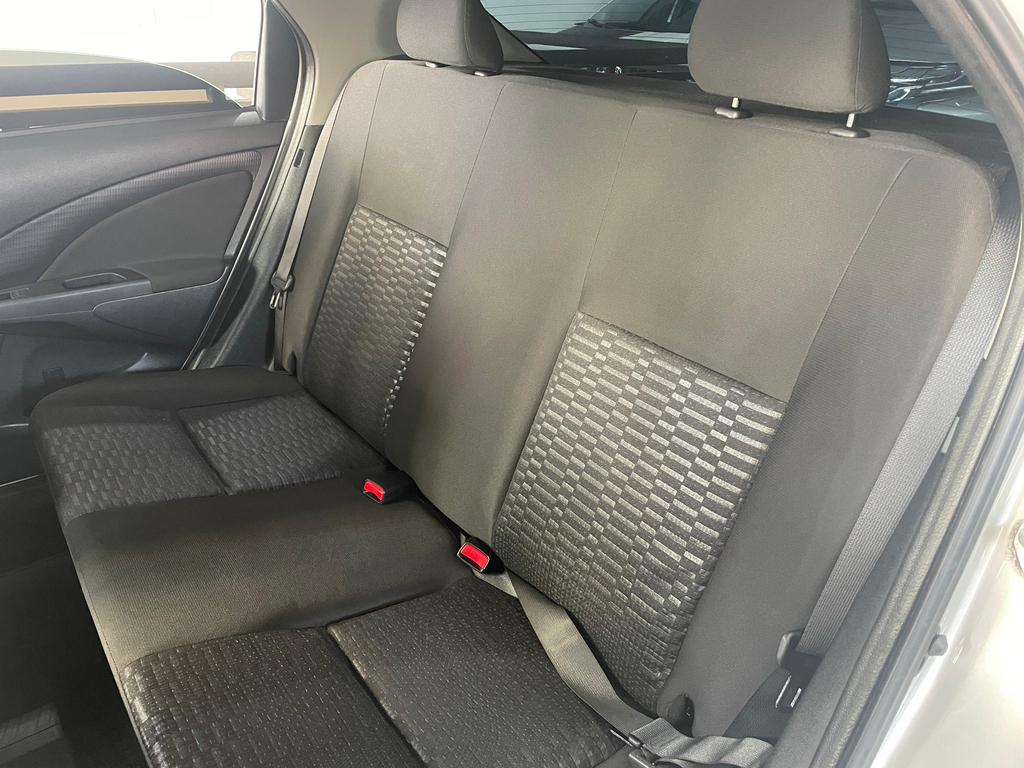Toyota ETIOS Cinza
