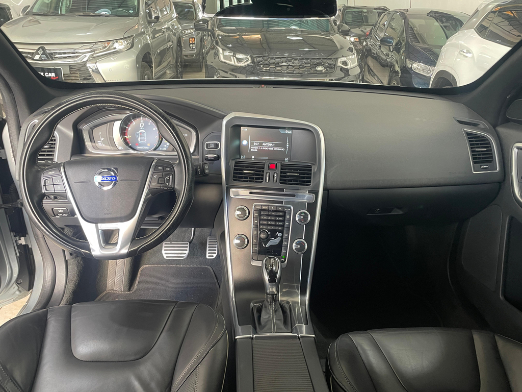 Volvo XC60 Prata