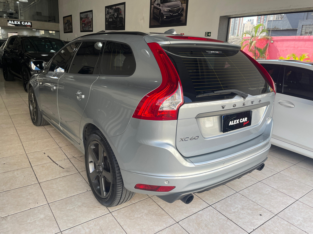 Volvo XC60 Prata