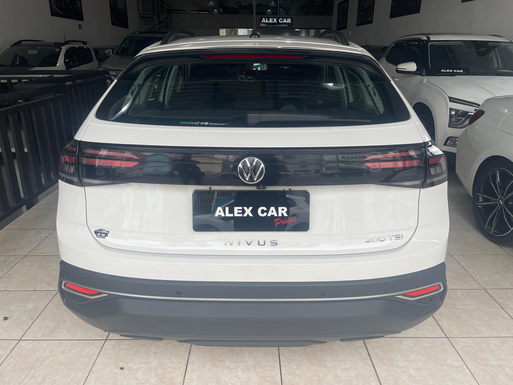 Volkswagen Nivus Branco