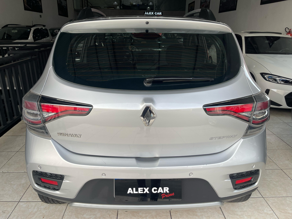 Renault Sandero Prata