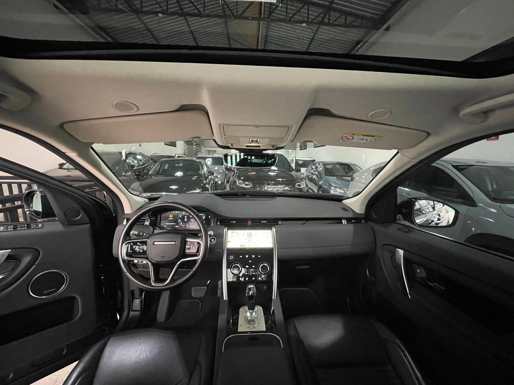 Land Rover Discovery Sport Preto