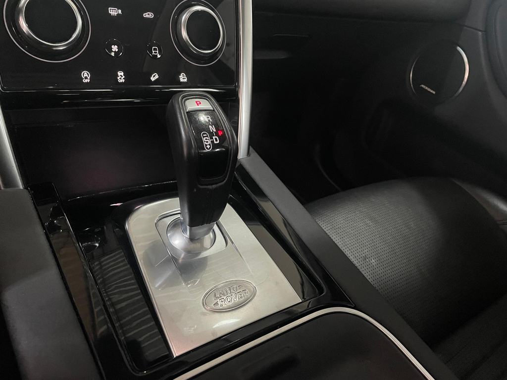 Land Rover Discovery Sport Preto