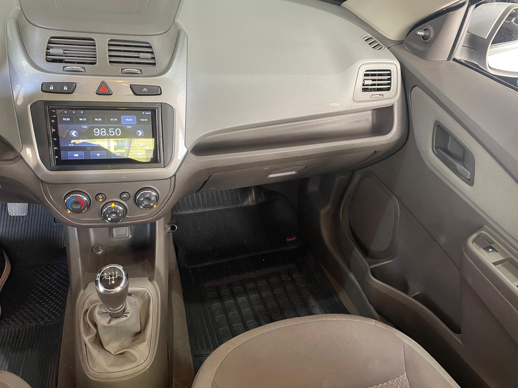 Chevrolet Cobalt Prata