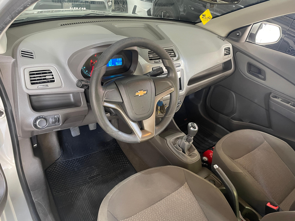 Chevrolet Cobalt Prata