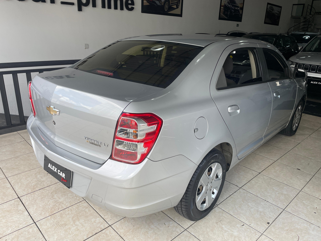 Chevrolet Cobalt Prata