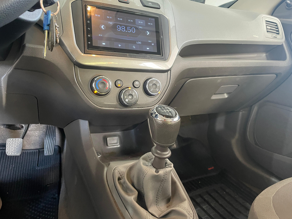 Chevrolet Cobalt Prata