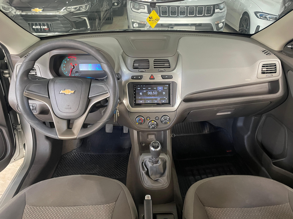 Chevrolet Cobalt Prata