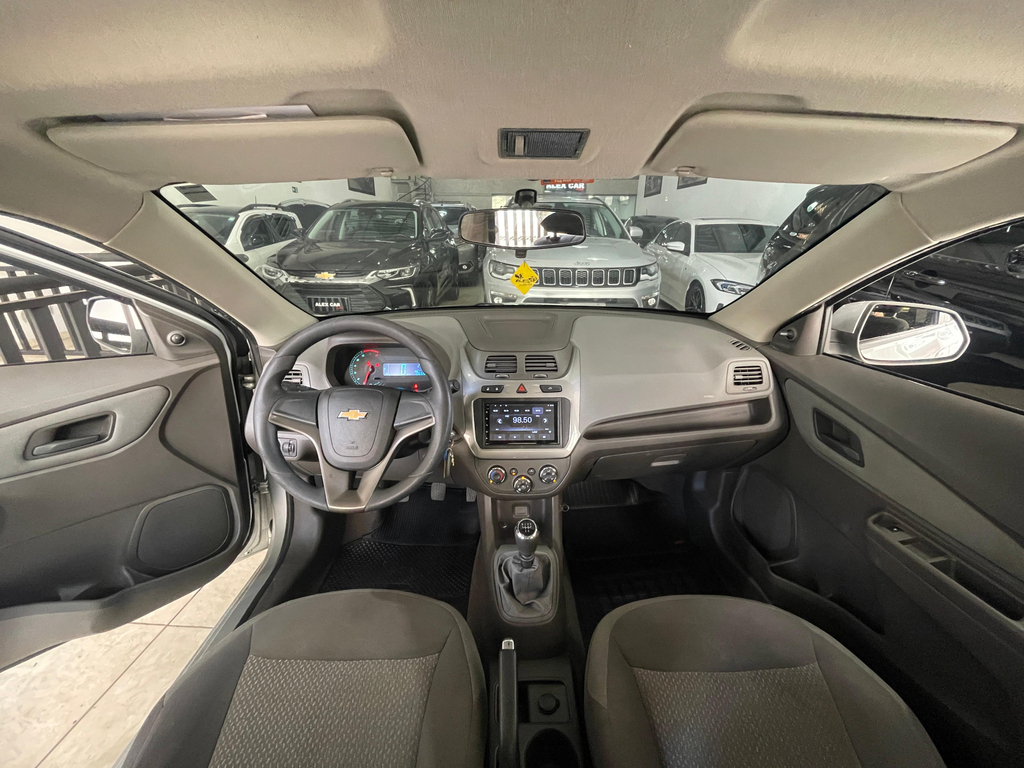 Chevrolet Cobalt Prata