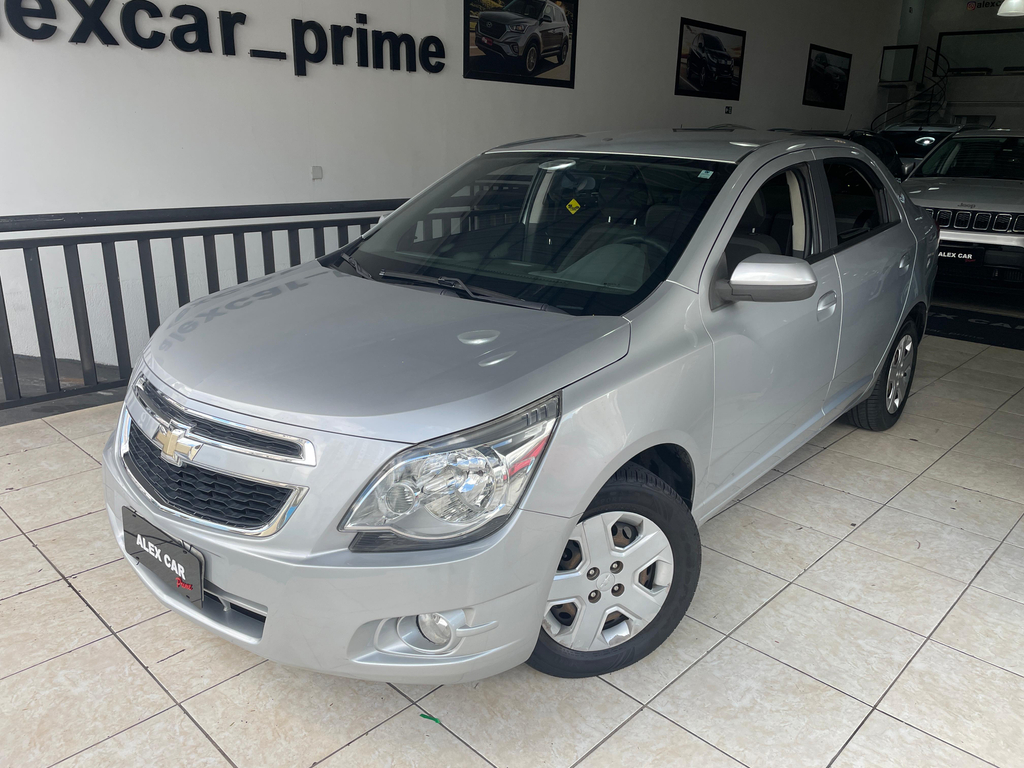 Chevrolet Cobalt Prata
