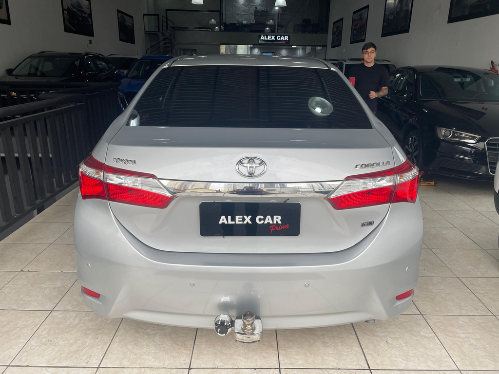 Toyota Corolla Prata