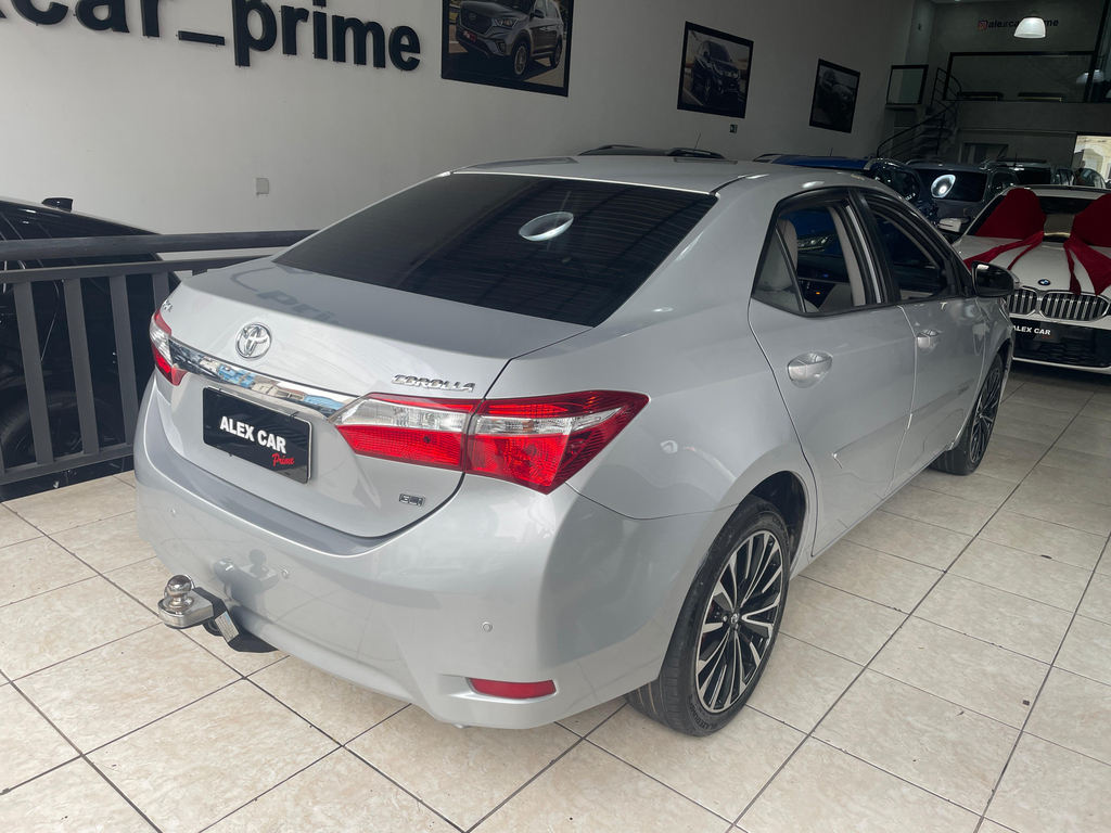 Toyota Corolla Prata