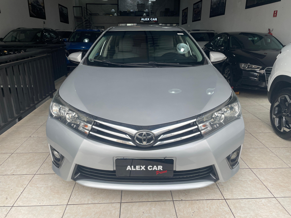 Toyota Corolla Prata