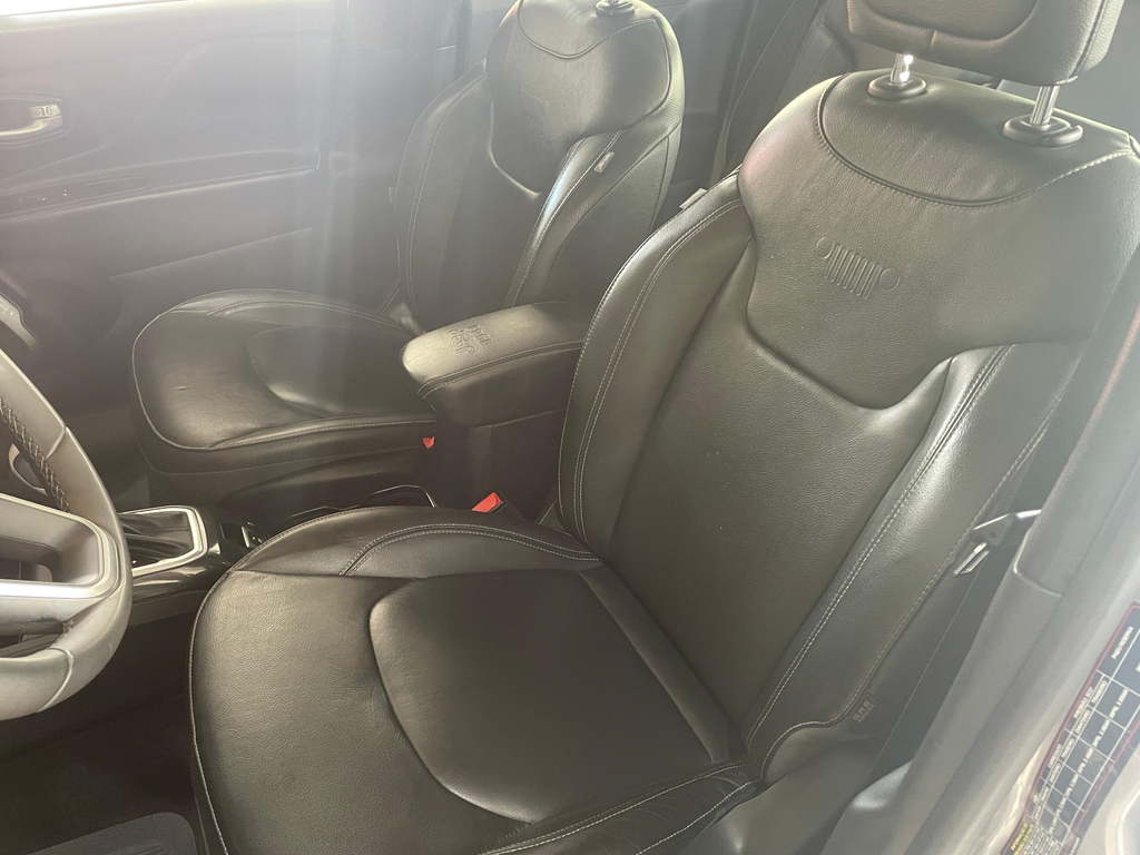 Jeep Renegade Prata