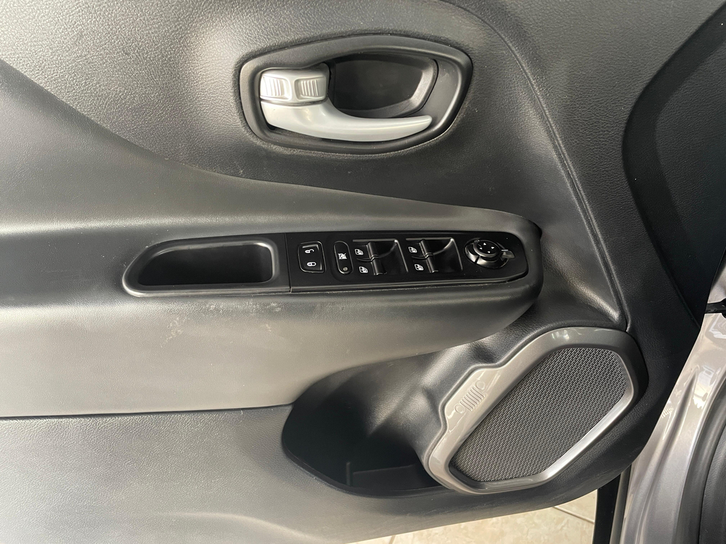 Jeep Renegade Prata