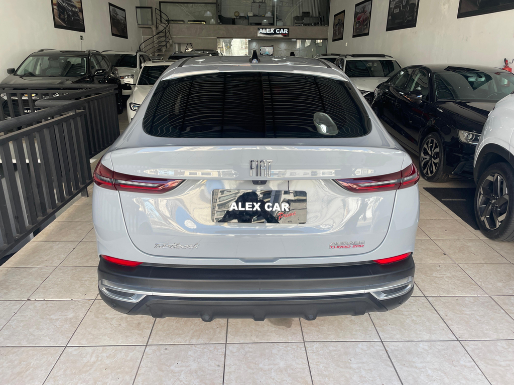 Fiat FASTBACK Cinza