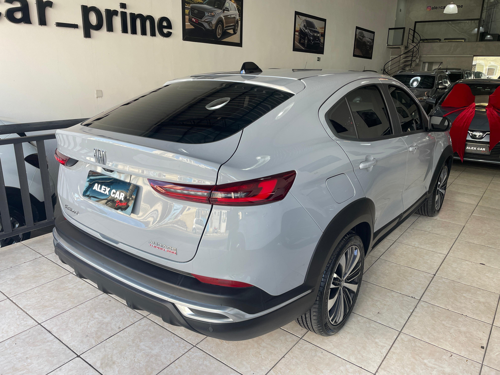 Fiat FASTBACK Cinza