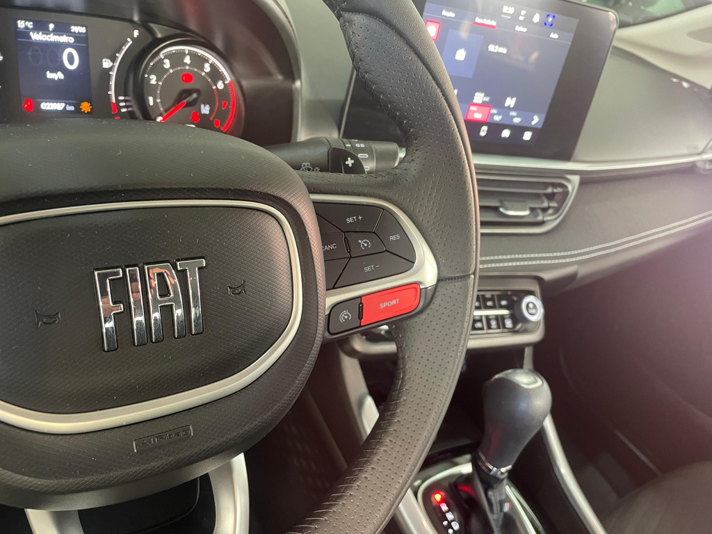 Fiat FASTBACK Cinza