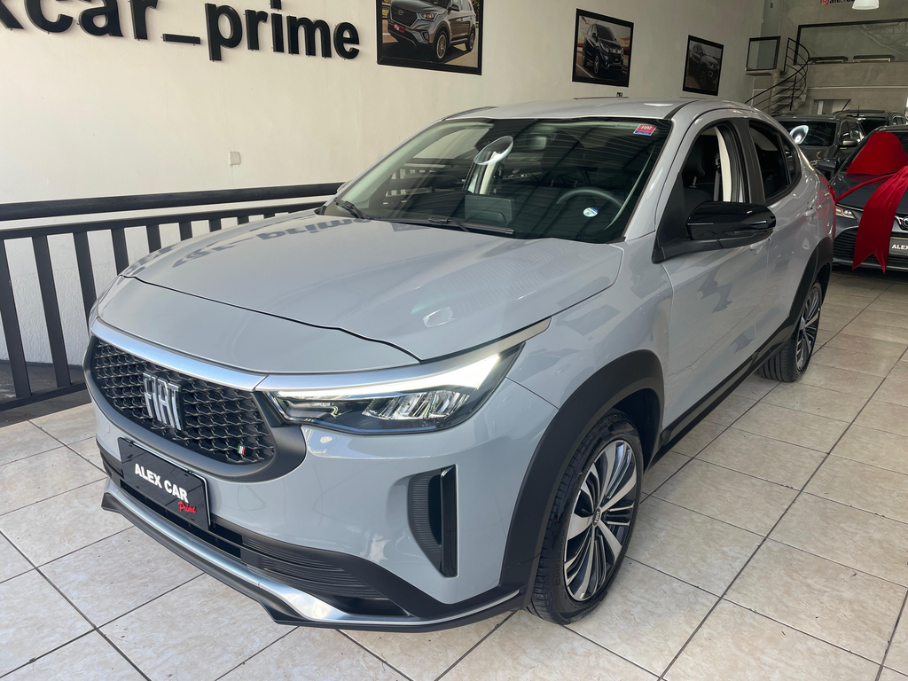 Fiat FASTBACK Cinza