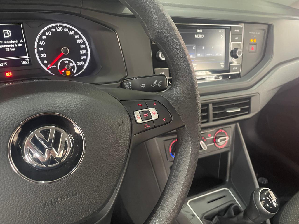 Volkswagen Virtus Cinza
