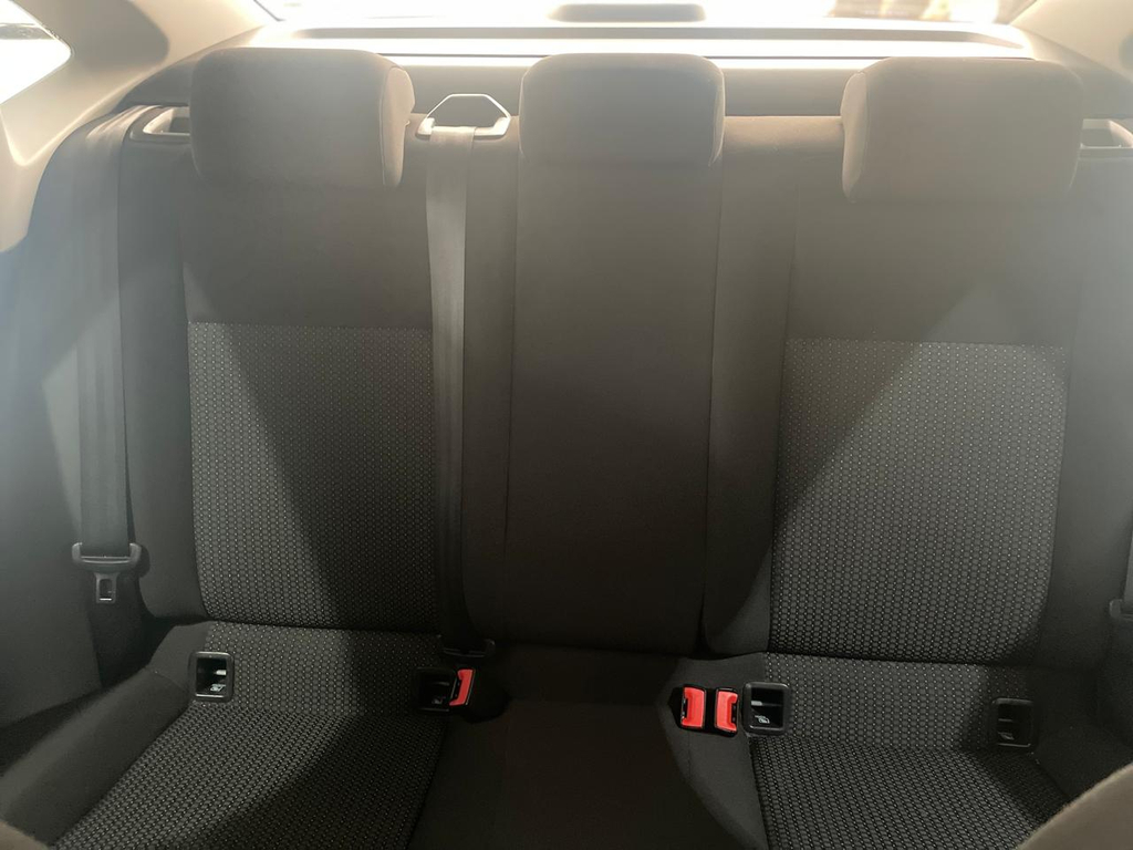 Volkswagen Virtus Cinza