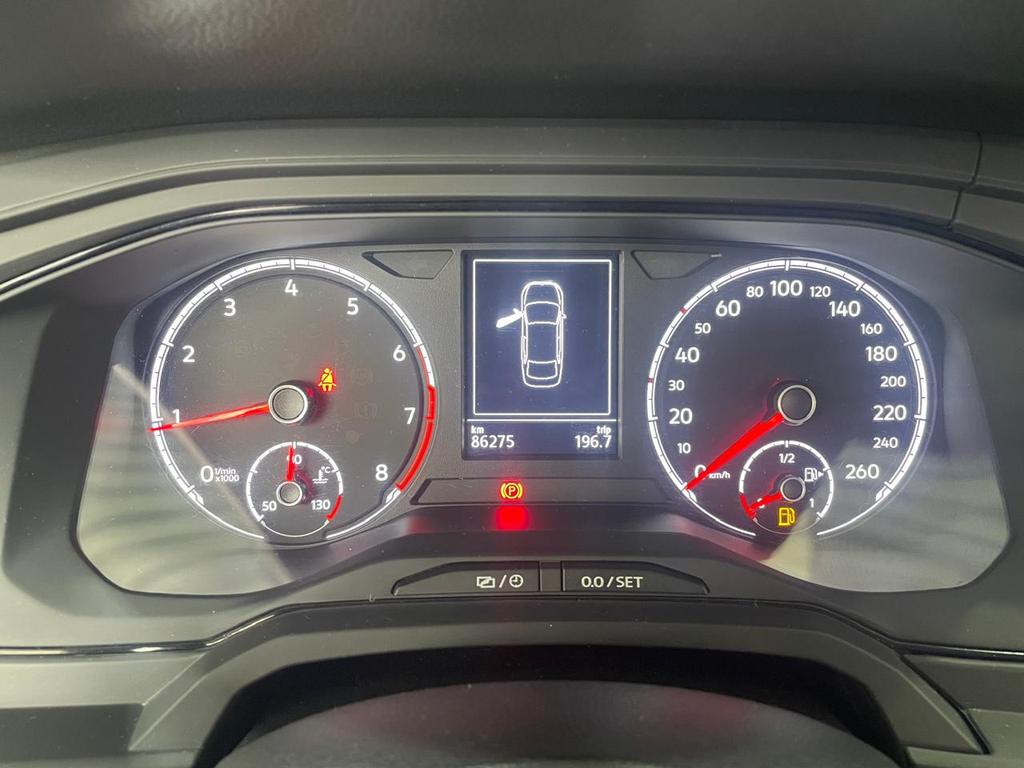 Volkswagen Virtus Cinza