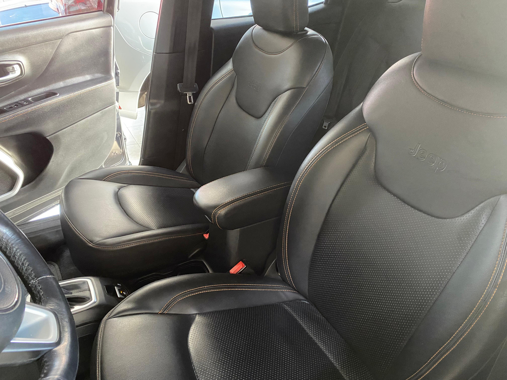 Jeep Renegade Preto